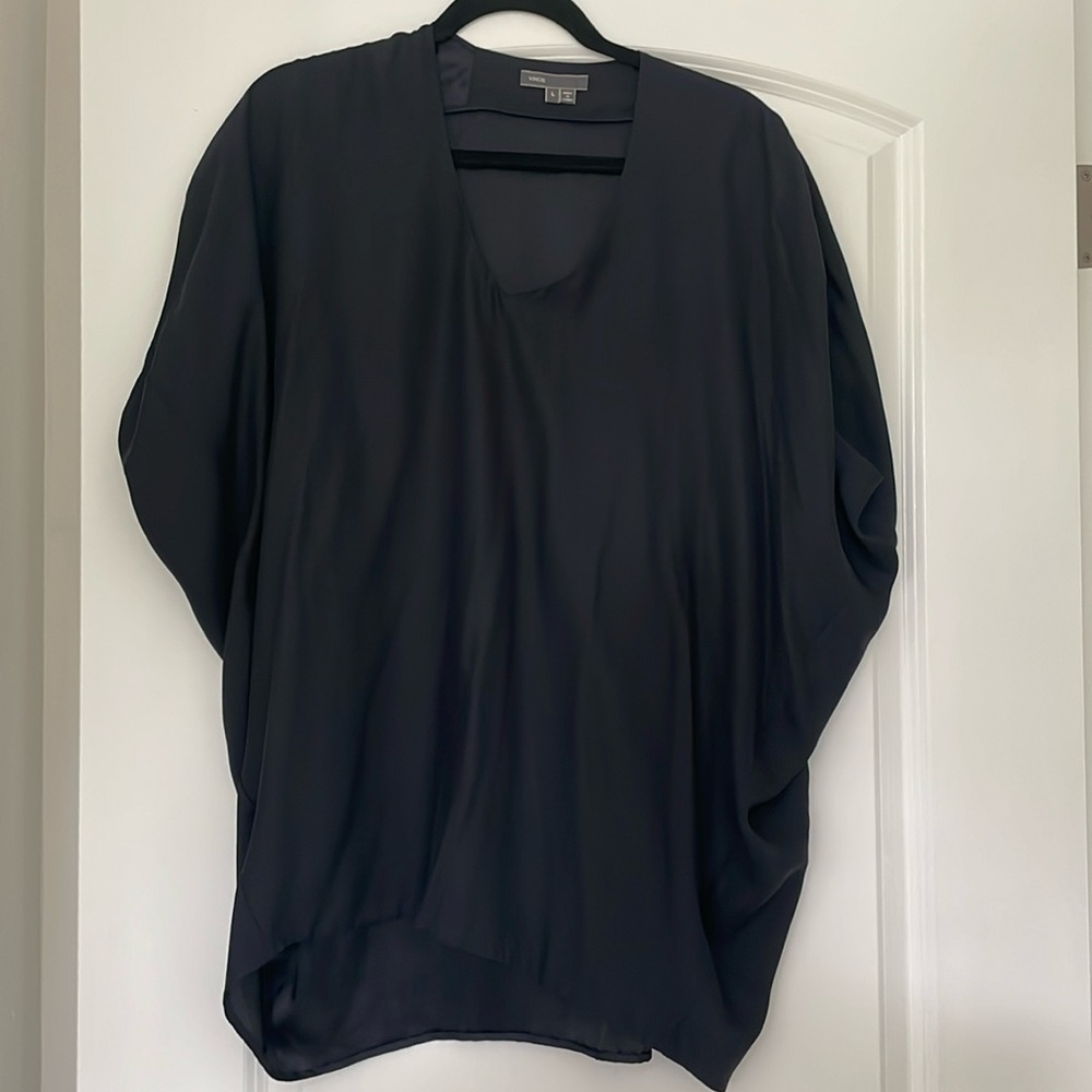 Vince navy blue short sleeve Doleman silk top size large